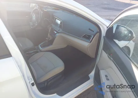 2018 Hyundai Elantra Value Edition из США, поврежденный, VIN 5NPD84LF2JH320183